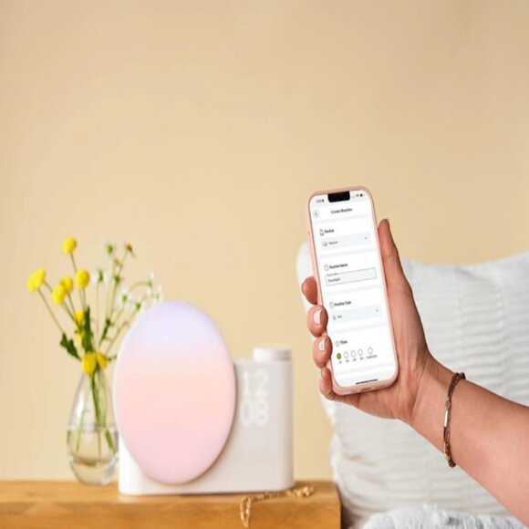 AromaConnect Wake-Up Light Diffuser - Picture 1 of 5